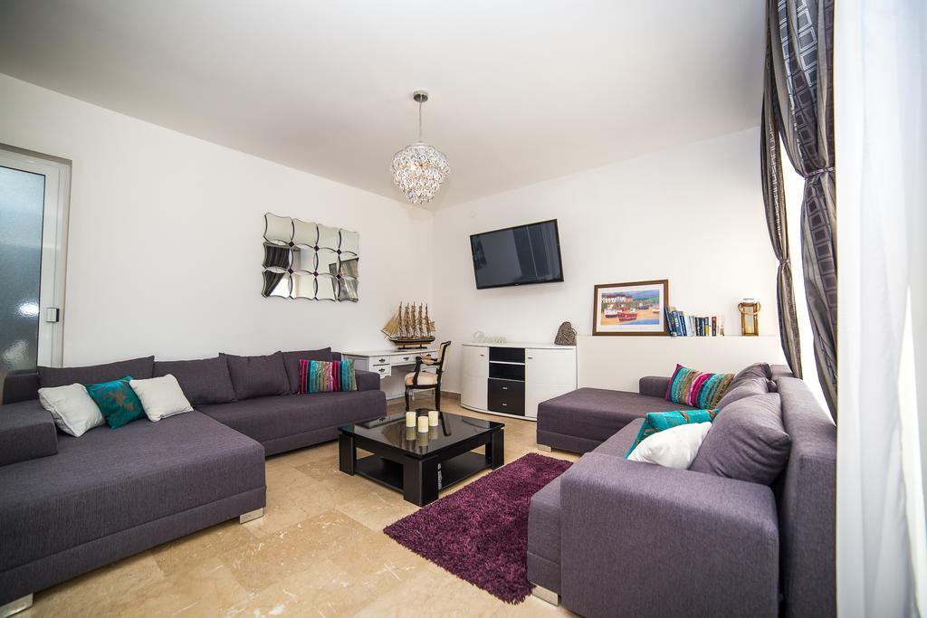 Holiday Home White House Ποντστράνα Εξωτερικό φωτογραφία