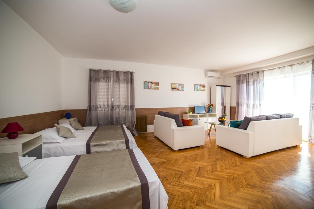 Holiday Home White House Ποντστράνα Εξωτερικό φωτογραφία